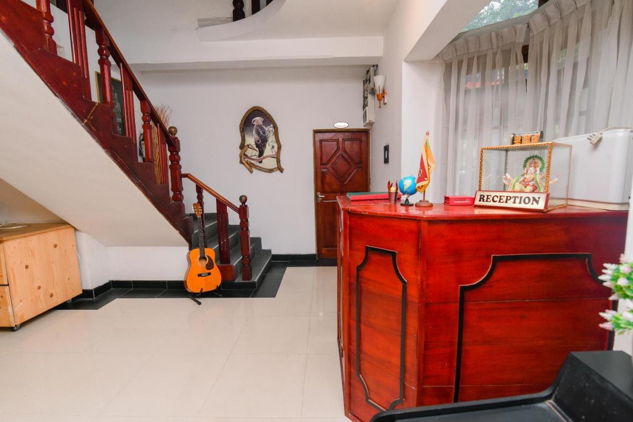 Oak Wood Inn Kandy Kültér fotó